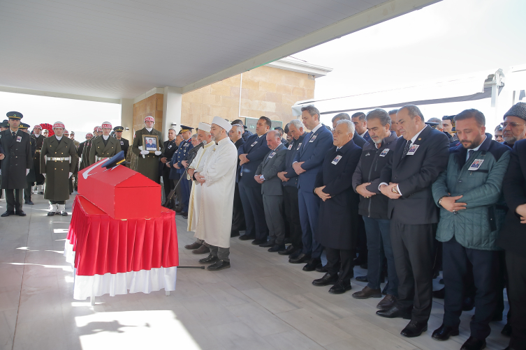 Türkiye kahraman şehitlerini uğurluyor