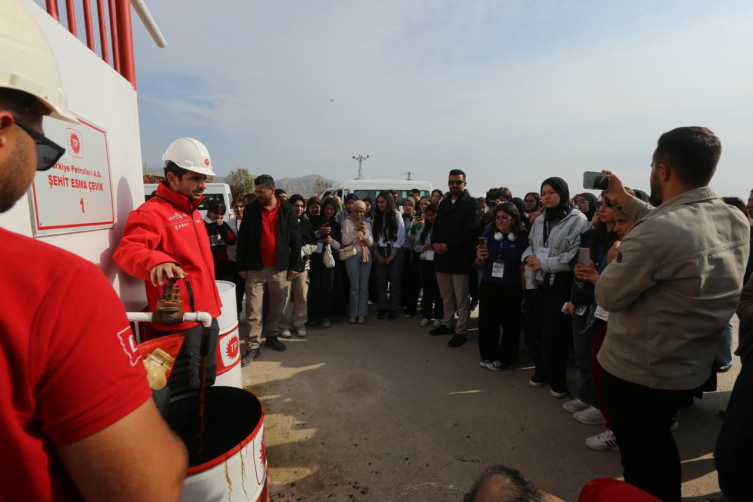 Gabar’da öğrencileri ağırladı