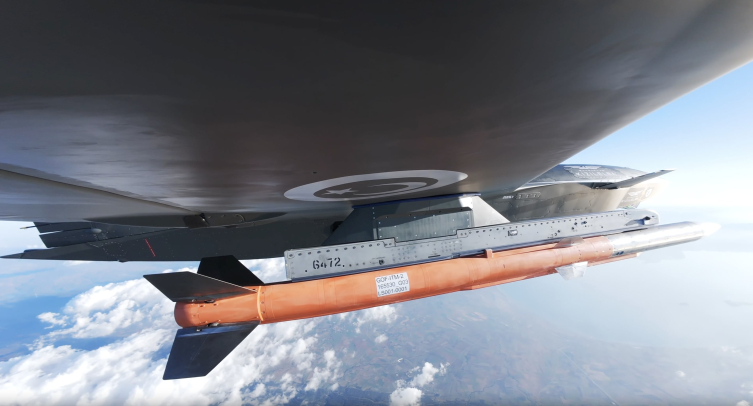 KIZILELMA’dan milli donanımlarla gövde gösterisi