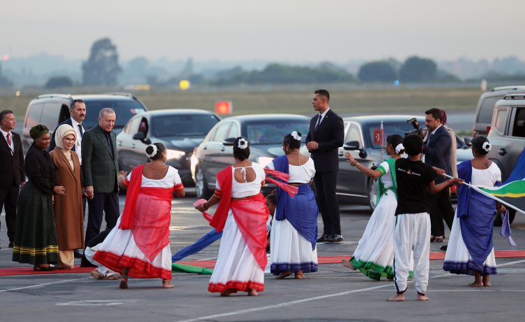 Cumhurbaşkanı Erdoğan G20 Liderler Zirvesi için Güney Afrika'da