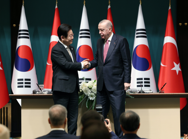 Cumhurbaşkanı Erdoğan: Nükleer güç santrali kurulması konusunda Güney Kore ile görüşmelerimiz sürüyor