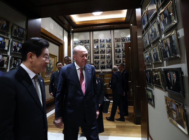 Cumhurbaşkanı Erdoğan: Nükleer güç santrali kurulması konusunda Güney Kore ile görüşmelerimiz sürüyor