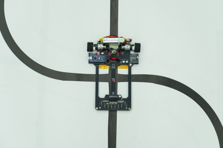 Lise öğrencilerinden uluslararası yarışmalarda çifte başarı