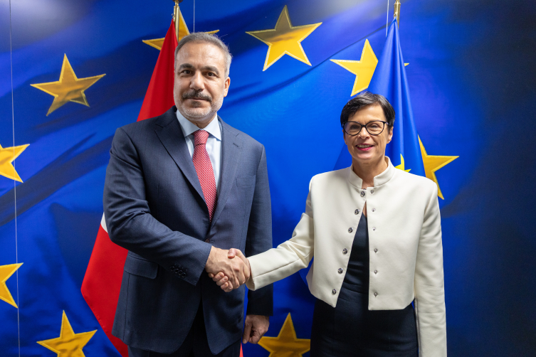 Bakan Fidan'dan NATO'da diplomasi trafiği