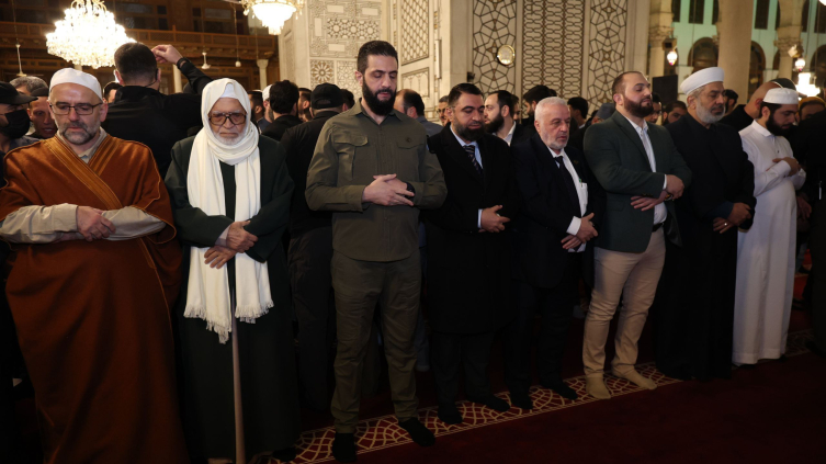 Şara, devrimin yıl dönümünde Emevi Camisi'nden kardeşlik mesajı verdi