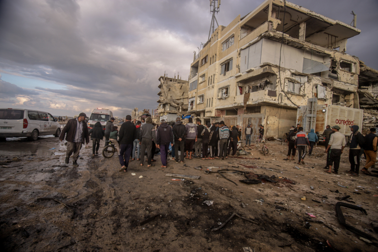Katil İsrail'in düzenlediği saldırıda 4 Filistinli hayatını kaybetti