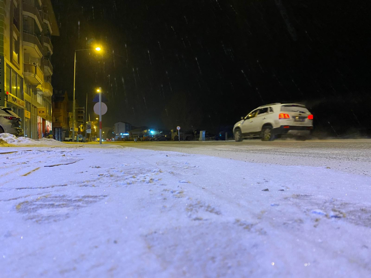 Ardahan’da kar yağışı etkili oldu