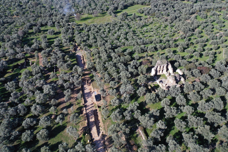 Nysa Antik Kenti’nde 1800 yıllık merdiven ortaya çıktı