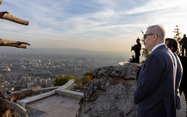 Bakan Fidan, Kasyun Dağı'ndan Şam'ı seyretti