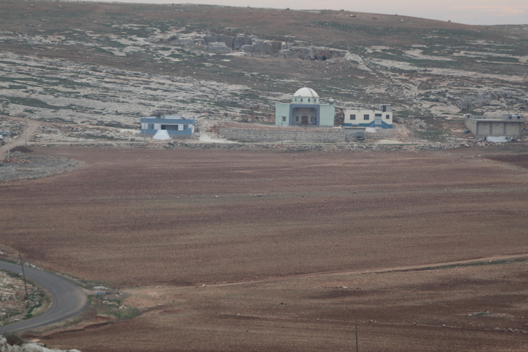 Atıl taşlık araziler tarıma kazandırılıyor