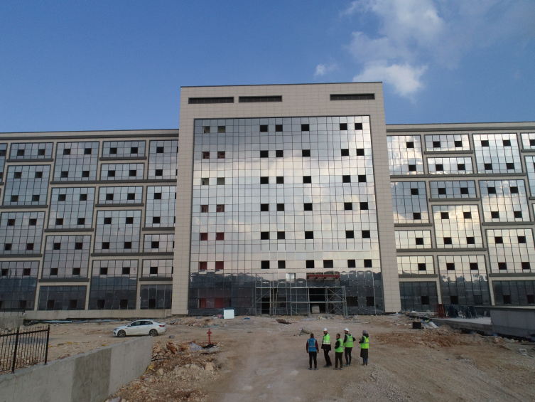 Hızla yükselen Mardin Şehir Hastanesinde sona gelindi
