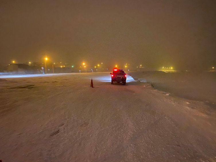 KarsArdahan kara yolu ağır tonajlı araç trafiğine kapatıldı