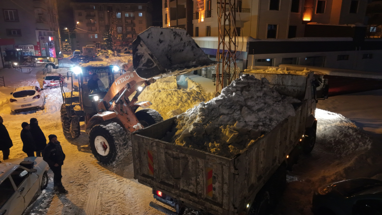 7 ilde yoğun kar: 442 yol ulaşıma kapandı