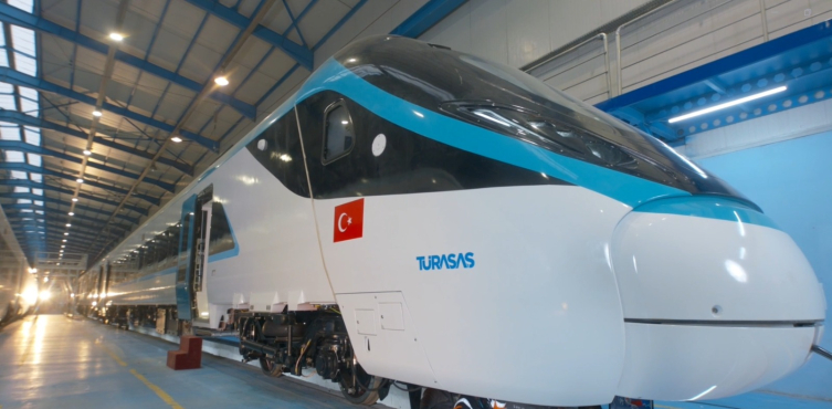 Türkiye'nin en hızlı milli elektrikli hızlı tren seti bu yıl raylara inecek