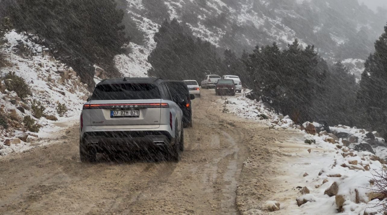 Antalya’nın yüksek kesimlerine kar yağdı