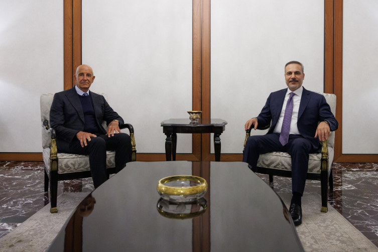 Bakan Fidan, İranlı mevkidaşı Erakçi ile görüştü