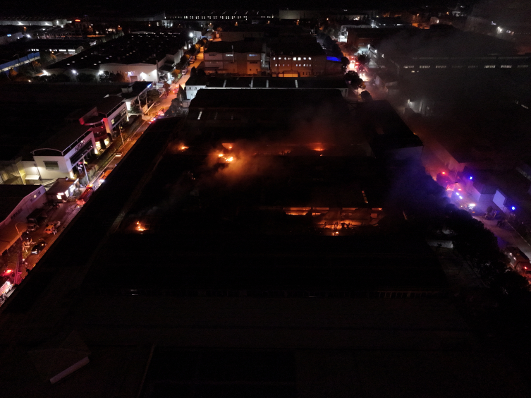 Bursa'da kimyasal yüzey kaplama fabrikasında yangın