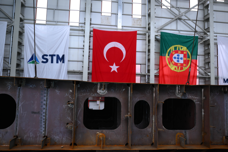 Portekiz için üretilecek gemilerin ilkinin bloğu kızağa alındı