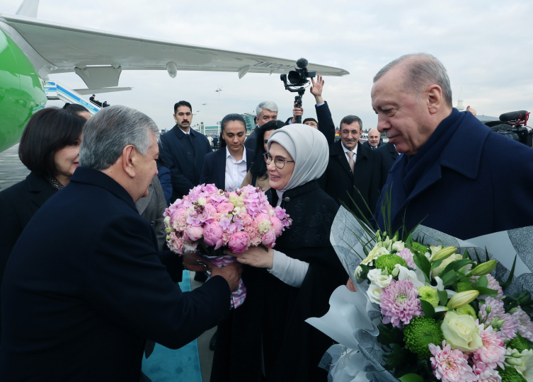 Özbekistan Cumhurbaşkanı Mirziyoyev Ankara'da