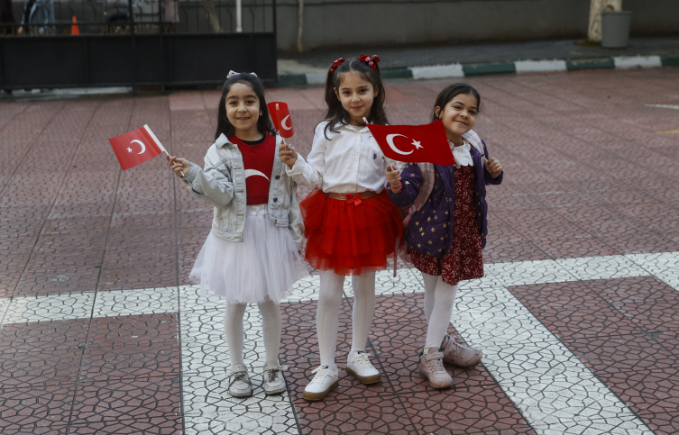 Yarıyıl tatilinin ardından ilk ders zili bugün çaldı