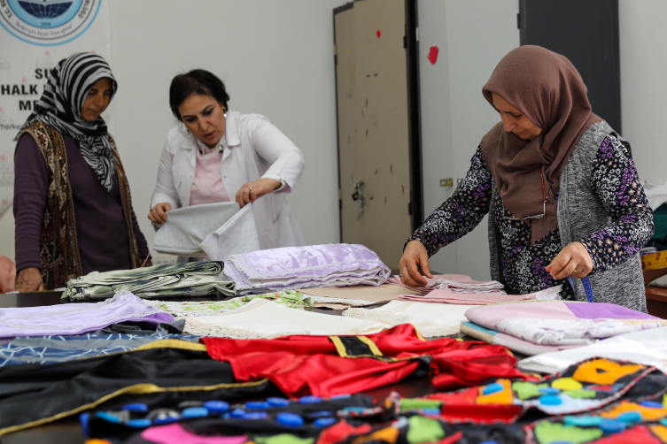 Diyarbakır'da kadınlardan "Sıfır Atık Projesi"ne destek