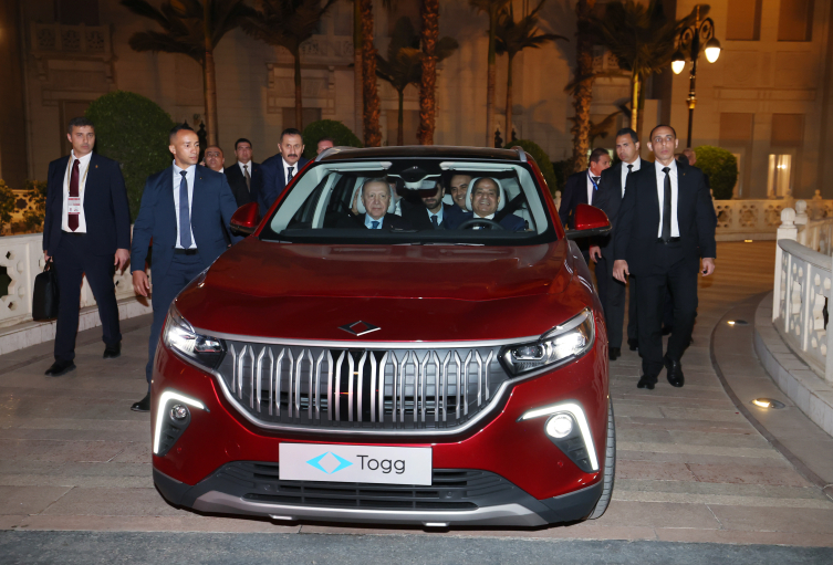 Cumhurbaşkanı Erdoğan: Mısır, Türkiye'nin Afrika'daki en büyük ticaret ortağı olmayı sürdürüyor