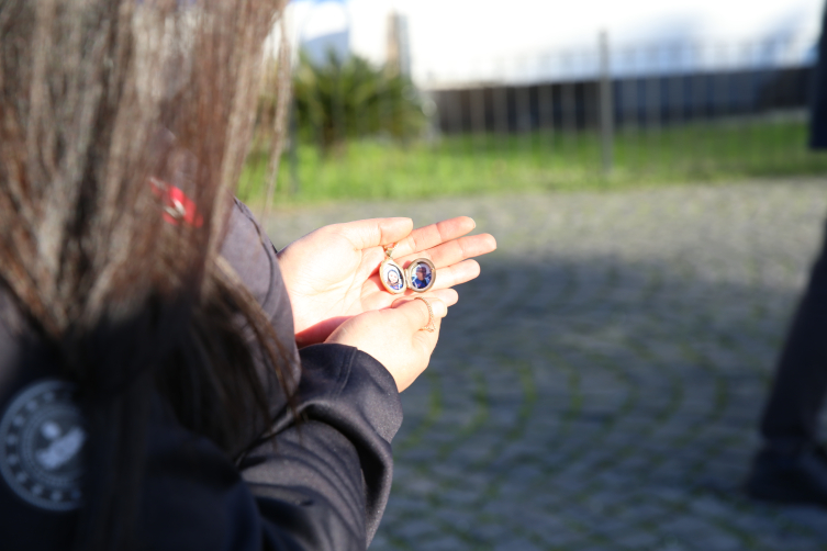 Depremde kaybettiği babasının izinden giden Buse, AFAD personeli oldu