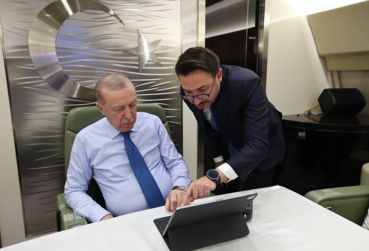 Cumhurbaşkanı Erdoğan, AA'nın "Yılın Kareleri" oylamasına katıldı