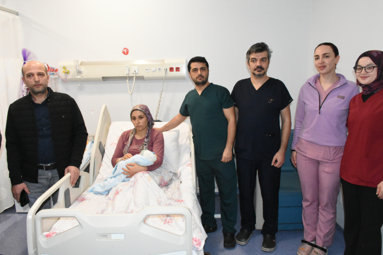 Gözyaşları bu kez mutluluk için aktı: Acı ve mutluluk 6 Şubat'ta buluştu