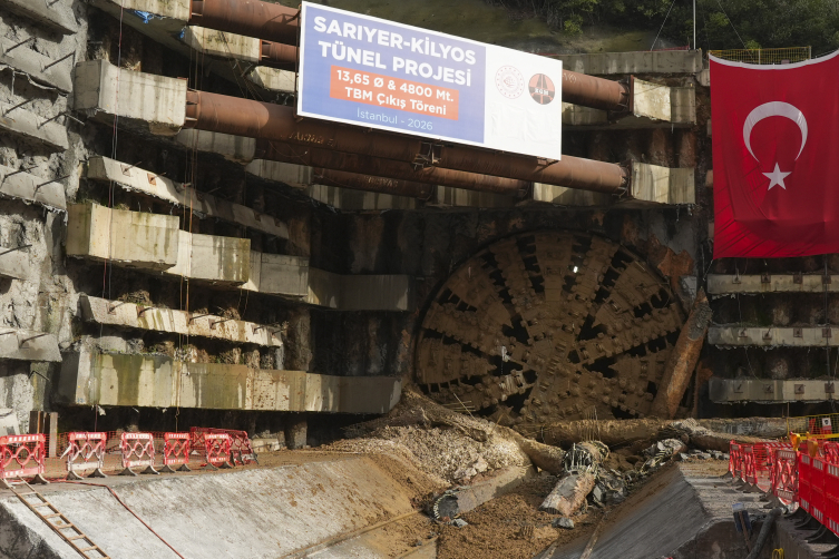 Bakan Uraloğlu: İstanbul'un kuzeyindeki ulaşım kökten değişecek