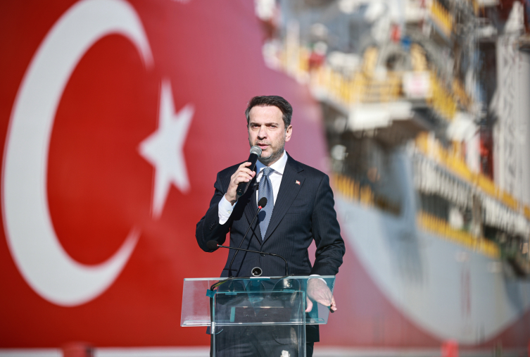 Çağrı Bey sondaj gemisi Somali yolunda