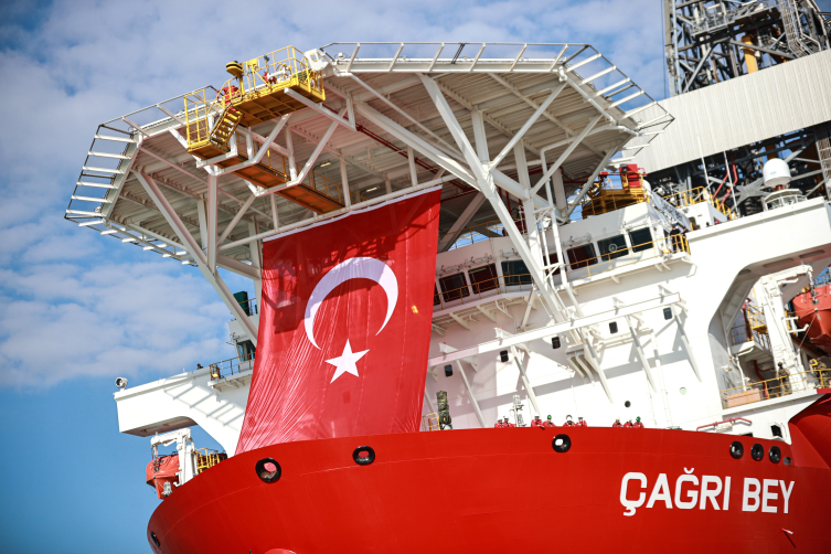 Çağrı Bey sondaj gemisi Somali yolunda