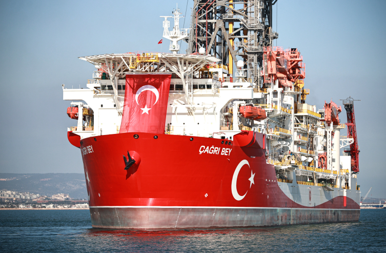 Çağrı Bey sondaj gemisi Somali yolunda