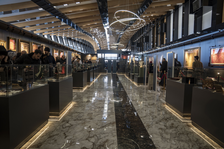 Erzurum'da Kutsal Emanetler ve Vakıf Eserleri Sergisi açıldı