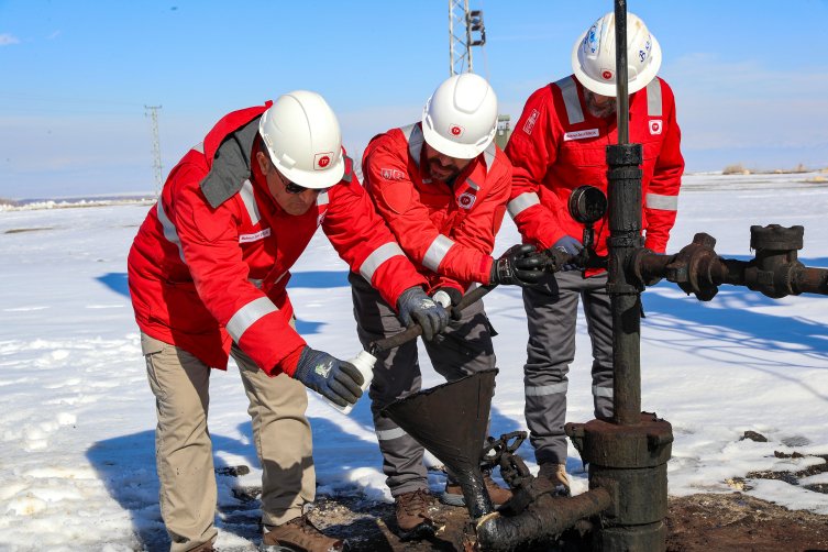 Batman, Siirt, Diyarbakır ve Mardin Türkiye'nin ham petrol üretiminin yüzde 28'ini karşılıyor