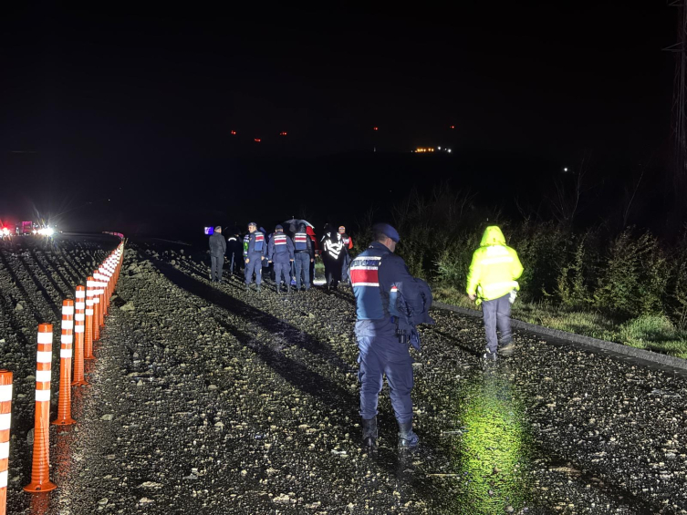 Balıkesir'de F-16 uçağı düştü: Pilot şehit oldu