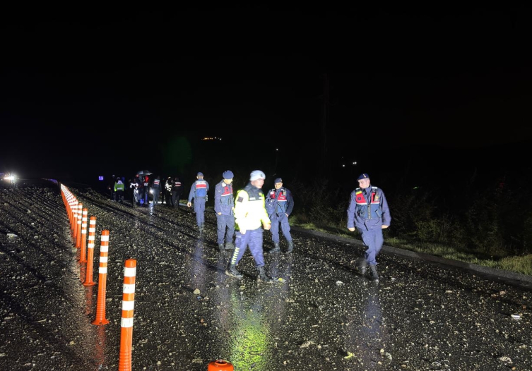 Balıkesir'de F-16 uçağı düştü: Pilot şehit oldu