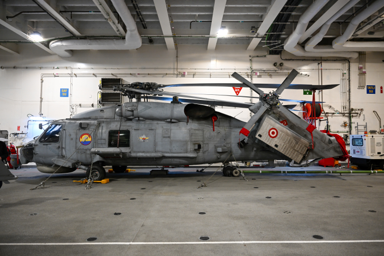 TCG Anadolu’da Türk Savunma Sanayisi Fuarı düzenlendi