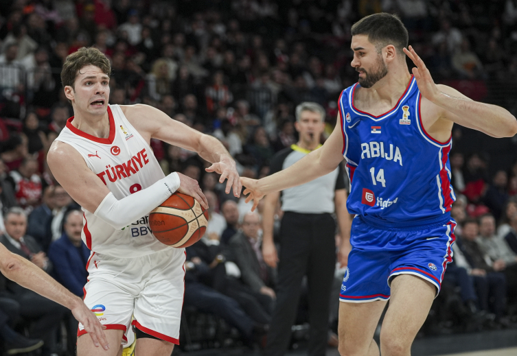 12 Dev Adam Sırbistan'ı mağlup etti