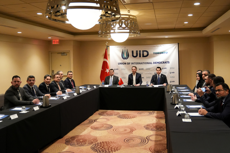 Bakan Bayraktar, Türkiye-Kanada ilişkilerinde yeni bir döneme girildiğini vurguladı