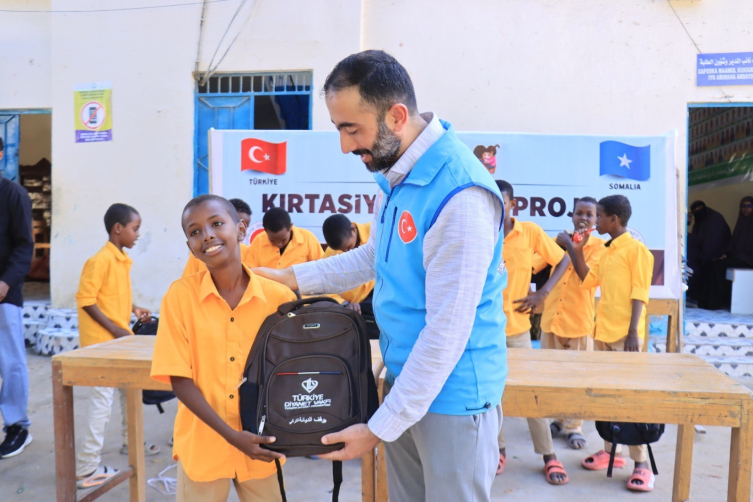 TDV yaklaşık 10 bin yetimin temel ihtiyacını karşılıyor