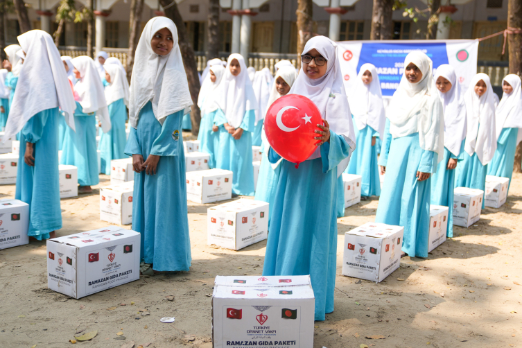 TDV yaklaşık 10 bin yetimin temel ihtiyacını karşılıyor