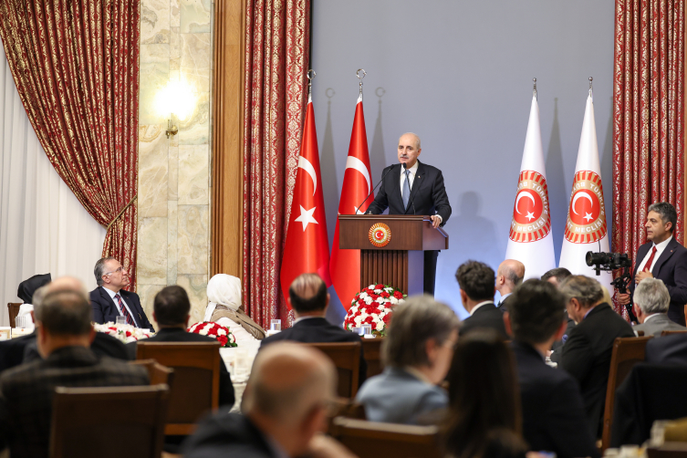 TBMM Başkanı Kurtulmuş: İran'da 165 çocuk savaşın kurbanı oldu, millet olarak bunu kabul etmeyiz