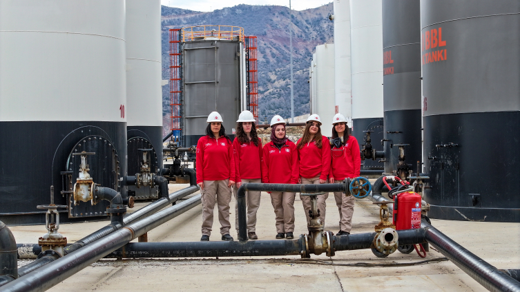 Gabar'da Türkiye'nin enerjisine güç katan kadınlar görev başında