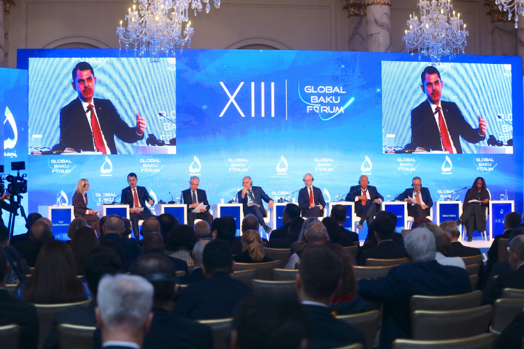 Bakan Kurum: Dünyada hiçbir ülkenin geride bırakılmadığı bir COP süreci yürütmek istiyoruz