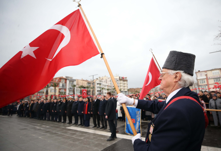 Çanakkale'de Deniz Zaferi'nin 111. yıl dönümü törenleri başladı
