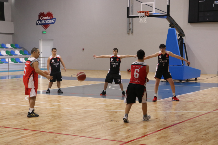 Sahada sadece basketbol değil "farkındalık" var