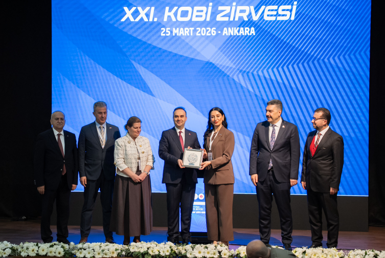 Bakan Kacır: Savunma sanayiine 456 milyar lira yatırımın önünü açtık