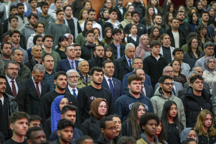 ROKETSAN Genel Müdürü İkinci, sürü teknolojileri ve uzay sistemlerine vurgu yaptı