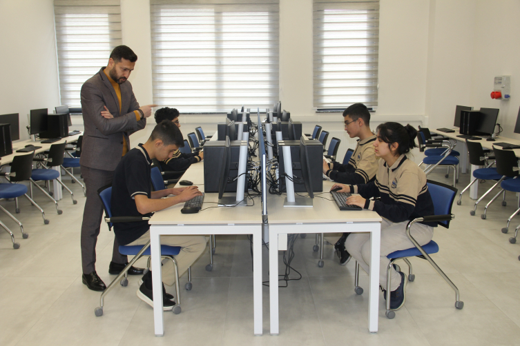 Savunma sanayii devlerinden eğitime büyük destek